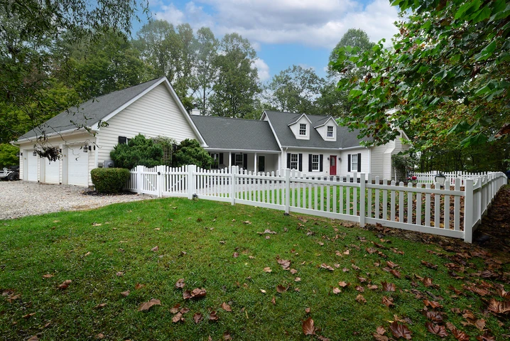 Nearby Listing Image