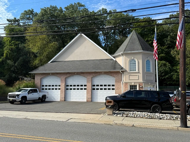 Nearby Listing Image