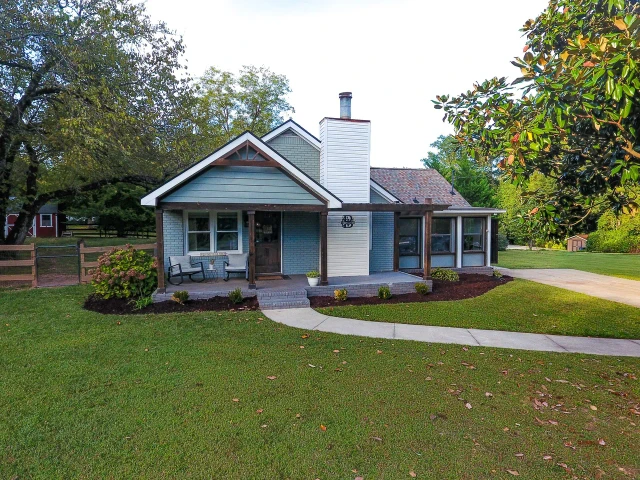 Nearby Listing Image