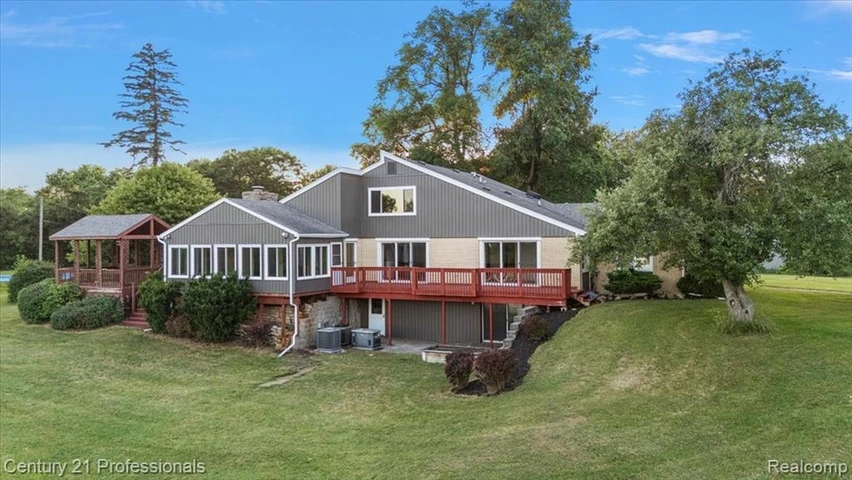 Nearby Listing Image