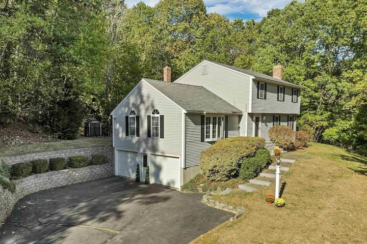Nearby Listing Image