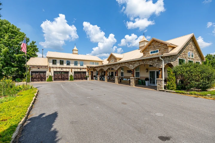 Nearby Listing Image