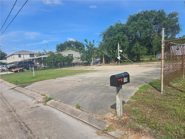 Nearby Listing Image