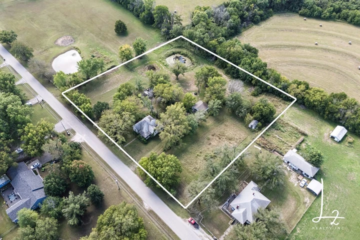 Nearby Listing Image