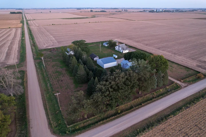 Nearby Listing Image