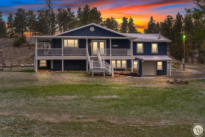 Nearby Listing Image