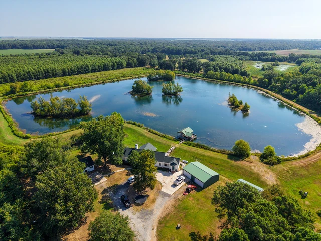 Nearby Listing Image