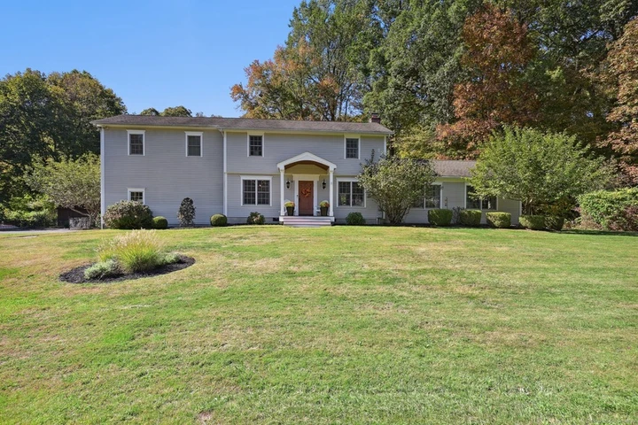 Nearby Listing Image