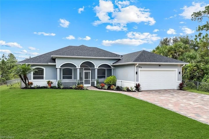 Nearby Listing Image
