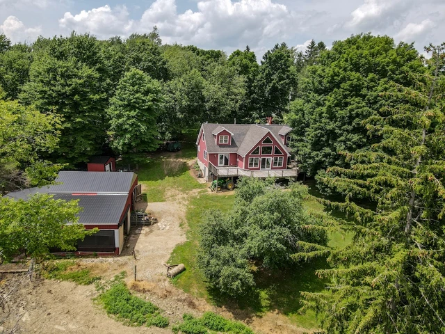 Nearby Listing Image