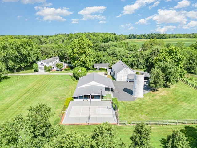 Nearby Listing Image