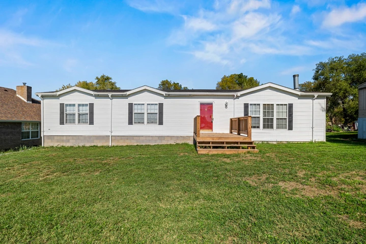 Nearby Listing Image