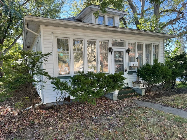 Nearby Listing Image