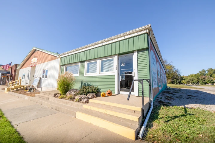 Nearby Listing Image