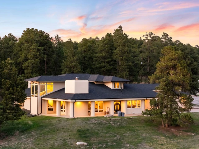 Nearby Listing Image