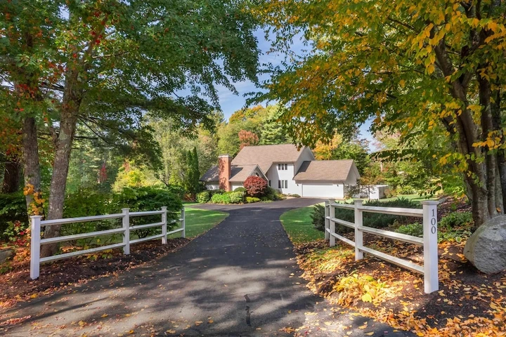 Nearby Listing Image