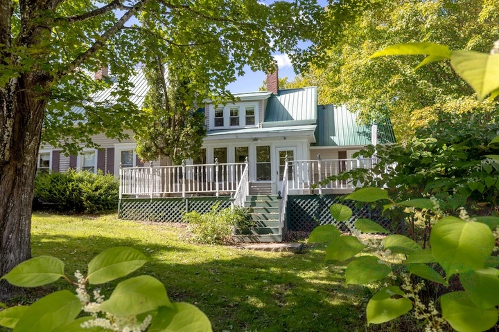 Nearby Listing Image