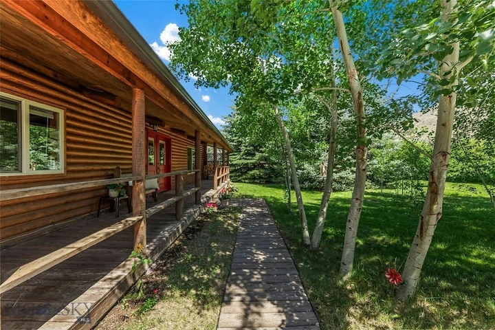 Nearby Listing Image