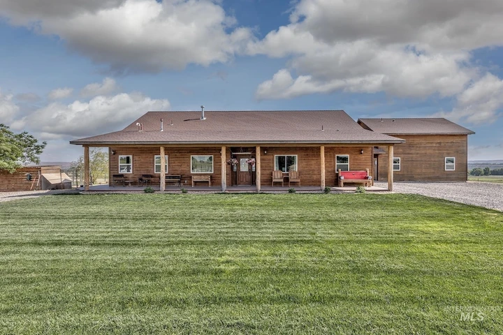 Nearby Listing Image