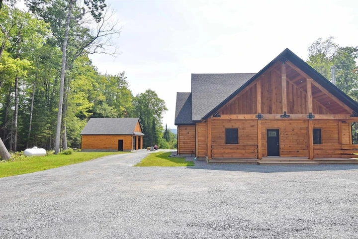 Nearby Listing Image