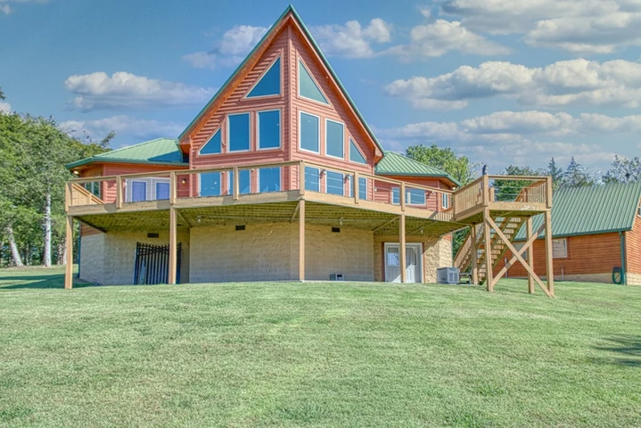 Nearby Listing Image