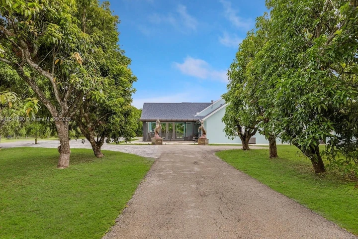 Nearby Listing Image