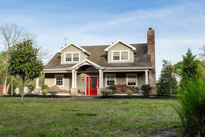 Nearby Listing Image