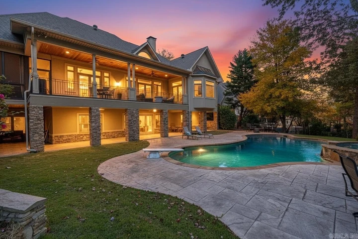 Nearby Listing Image