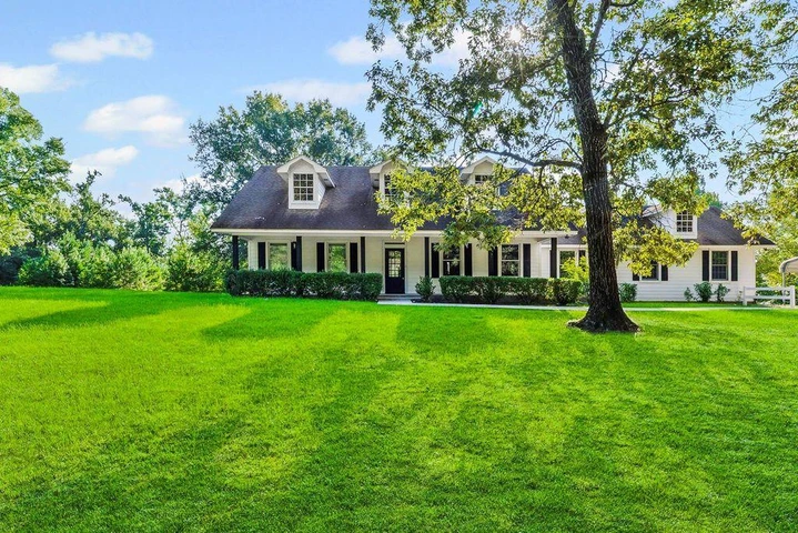 Nearby Listing Image