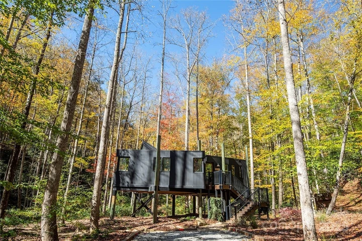 Nearby Listing Image