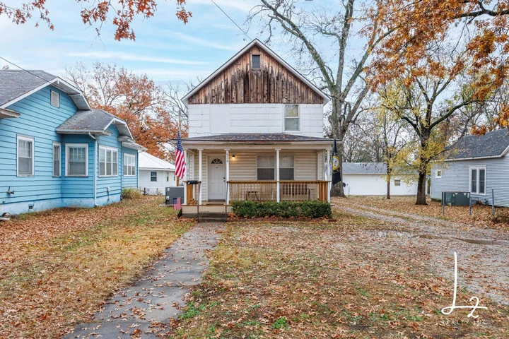 Nearby Listing Image