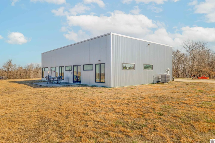 Nearby Listing Image