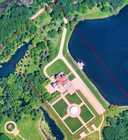 Nearby Listing Image