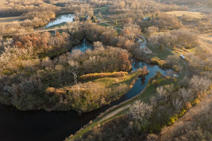 Nearby Listing Image