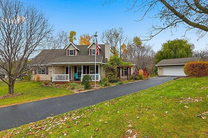 Nearby Listing Image