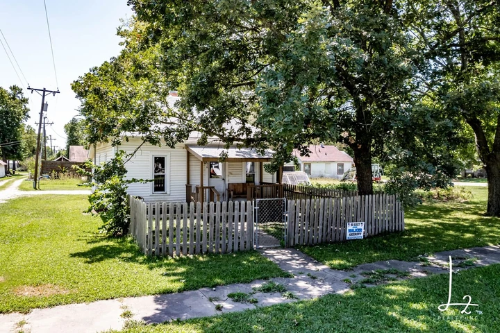 Nearby Listing Image