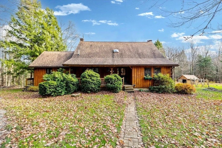 Nearby Listing Image