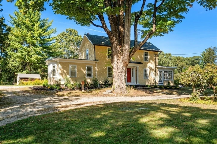 Nearby Listing Image