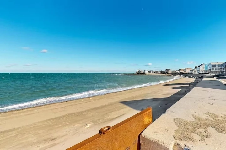 Nearby Listing Image