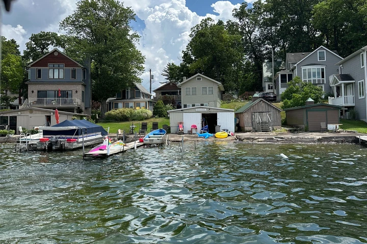 Nearby Listing Image