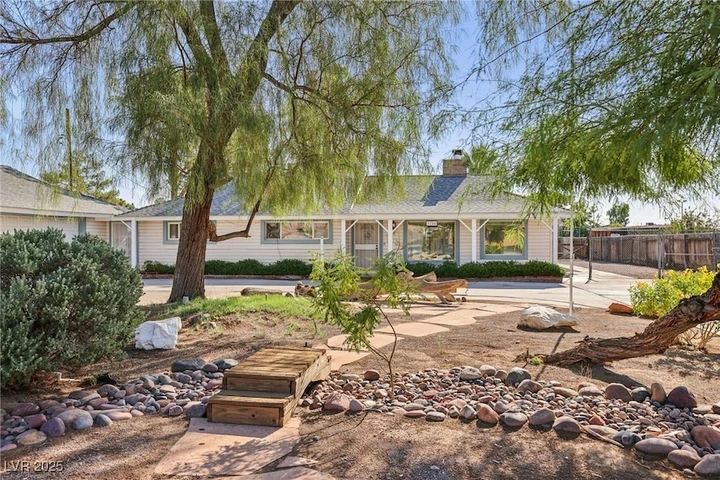 Nearby Listing Image