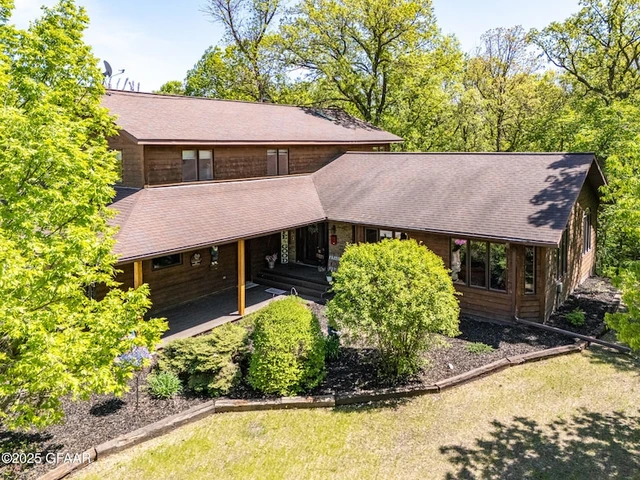 Nearby Listing Image