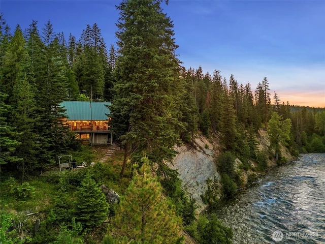 Nearby Listing Image