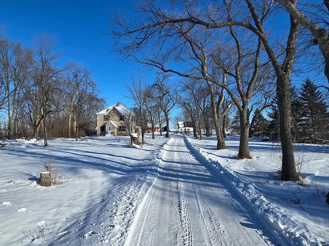 Nearby Listing Image