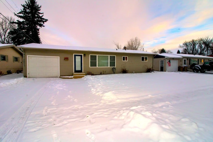 Nearby Listing Image