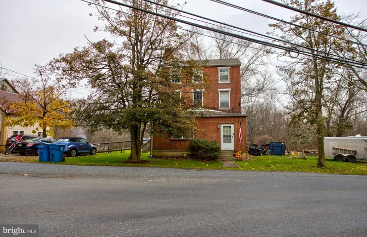 Nearby Listing Image