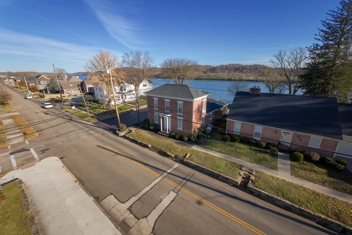 Nearby Listing Image