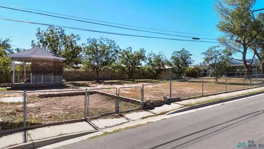 Nearby Listing Image