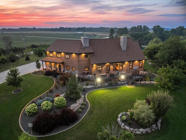 Nearby Listing Image