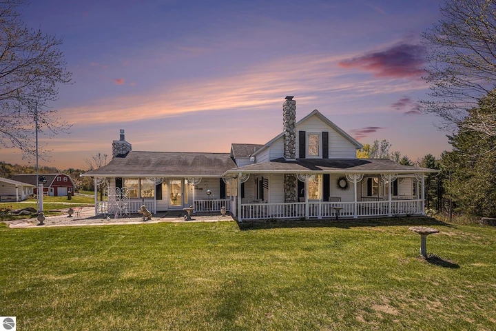 Nearby Listing Image